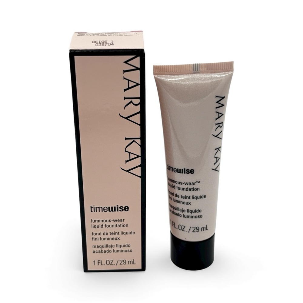 Mary Kay Timewise Luminous Wear Liquid Foundation in BEIGE 1 038704 (1 Fl. Oz.)